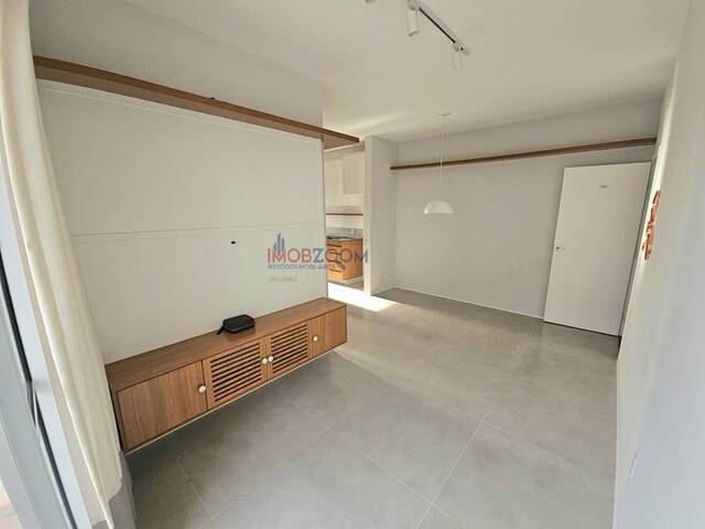 #215 - Apartamento para Venda em Atibaia - SP - 2