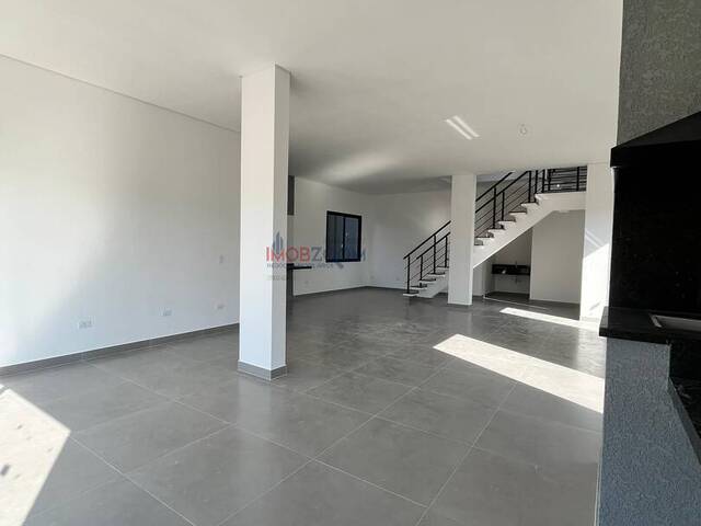 Casa para Venda em Atibaia - 3